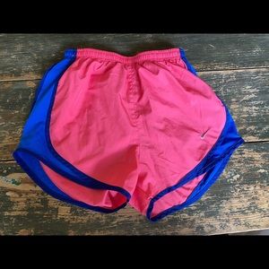 Nike shorts gently worn, size XS
